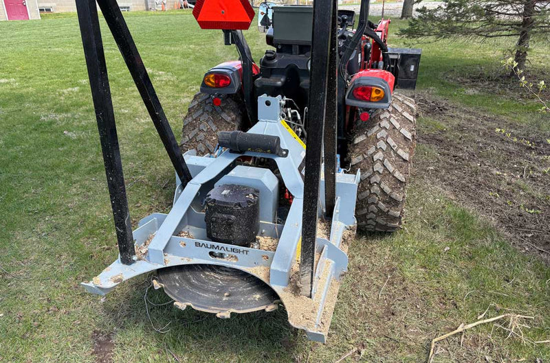 Baumalight Dph532 3 - point Hitch Tree Saw With 30” Cutting Disc - Landboss