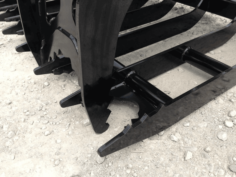 CL Fabrication Grapples for Trees, Bush and Roots - Landboss