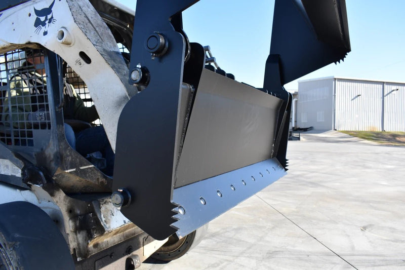 Loflin Fabrication 4 - in - 1 Bucket - Landboss
