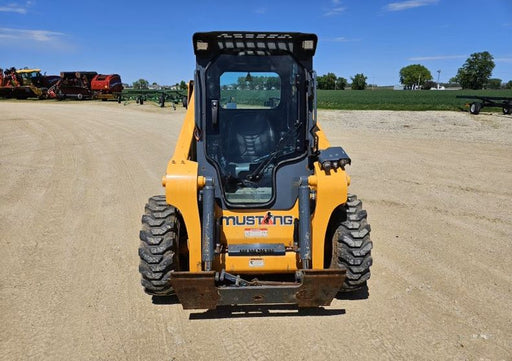 Skid Steer Doors of North America Mustang R/RT Series Skid Steer Door - Landboss